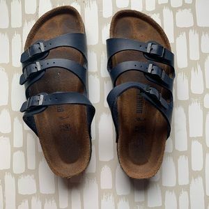 3 strap Birkenstock’s
